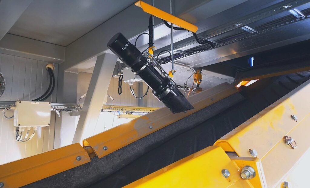 Teconer Water Content Monitor WCM411 sensor – Teconer road condition monitoring technology